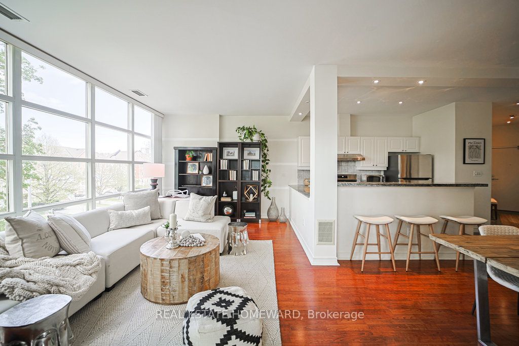 1 Leaside Park Drive, #209