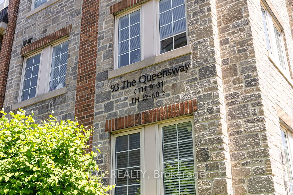 #23 - 93 The Queensway, Toronto, ON M9N 2H5