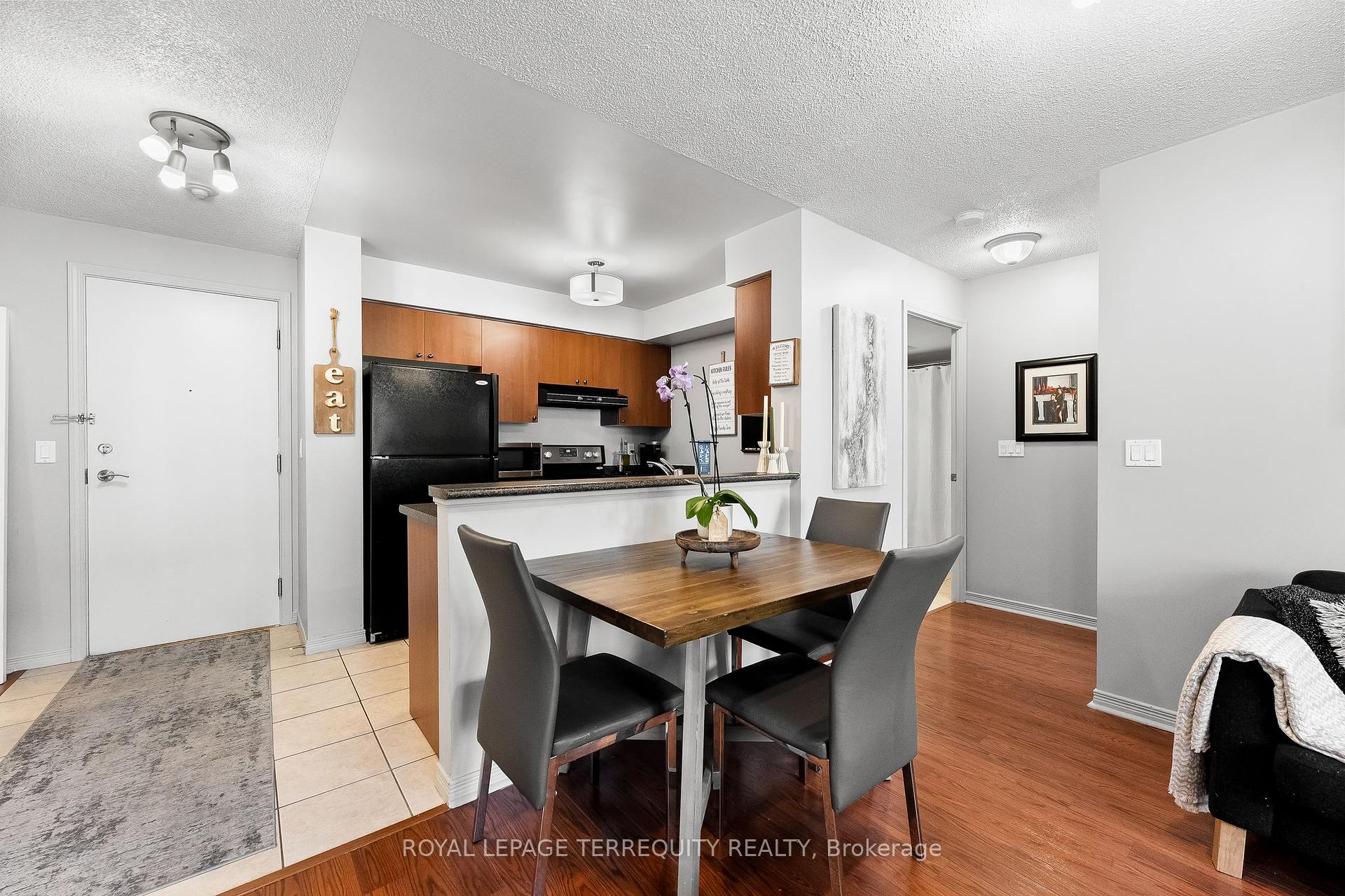 3 Bedrooms Condo at 3650 Kingston RD, Toronto For sale