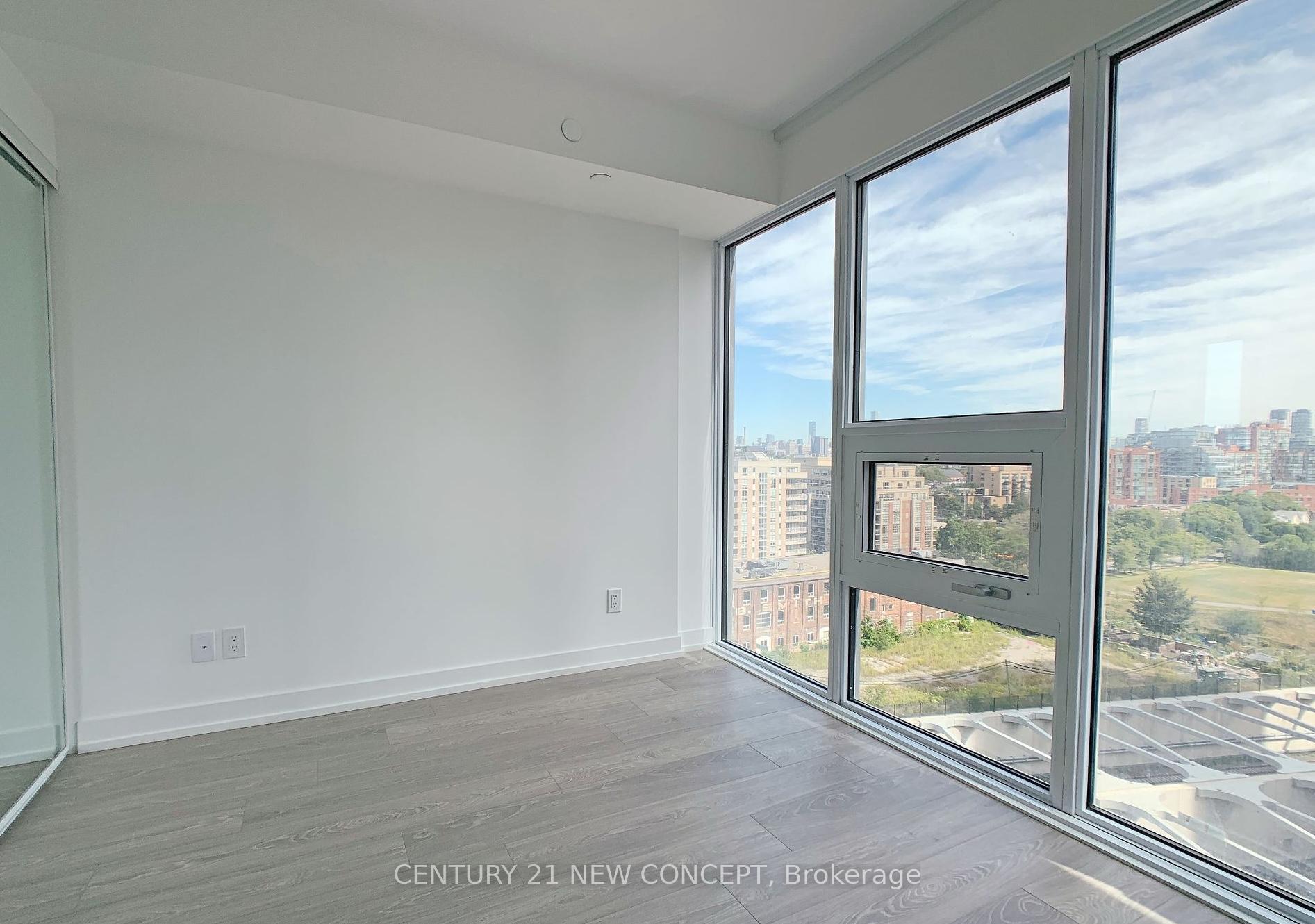 2 Bedrooms Condo at 19 Western Battery, Toronto For sale