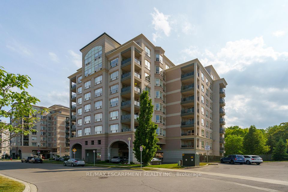 4000 Creekside