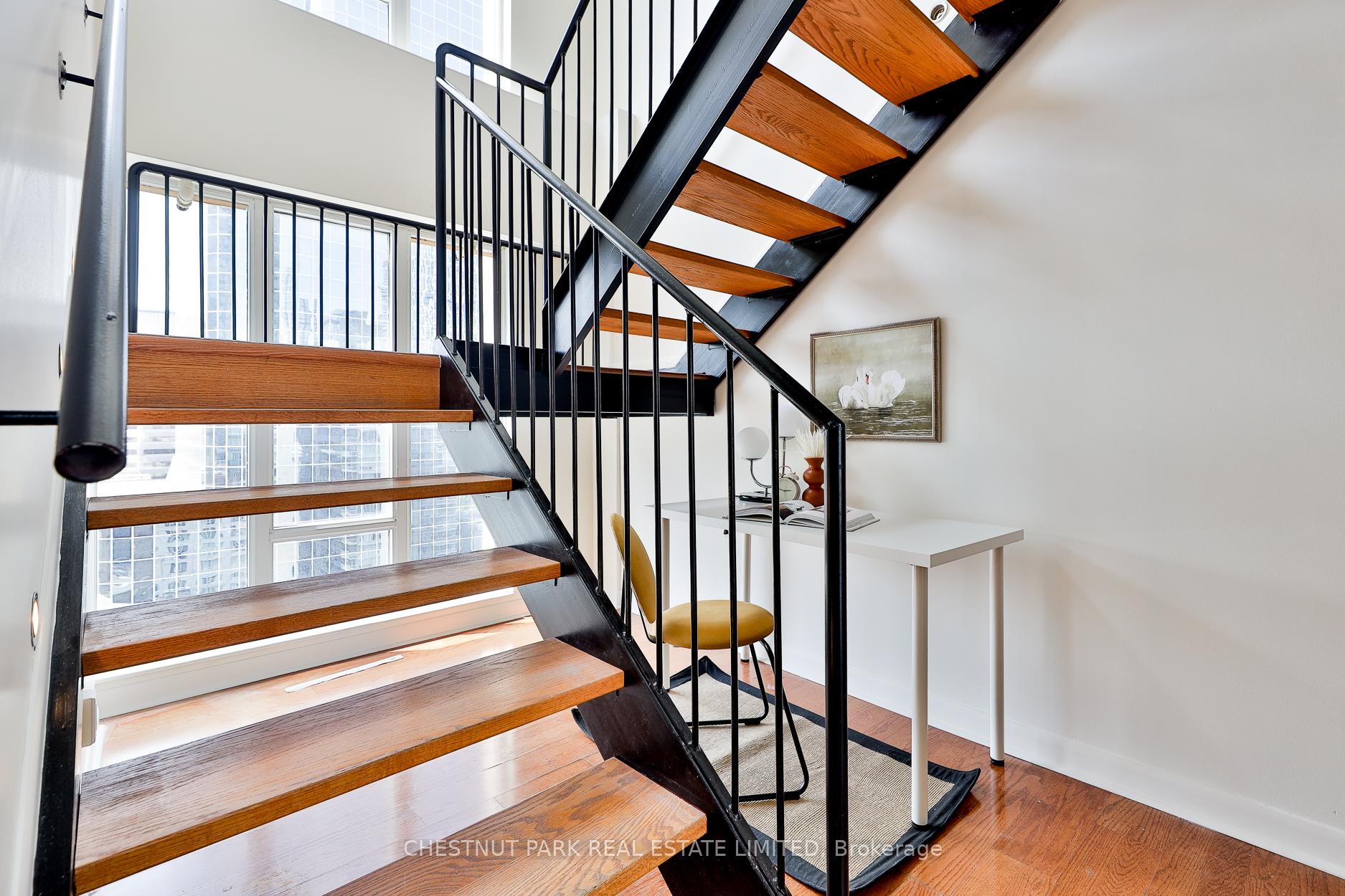 3 Bedrooms Co-op at 210 Victoria, Toronto For sale