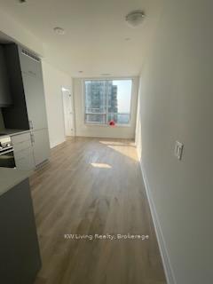 1 Bedroom Condo at 36 Elm,  Mississauga For sale