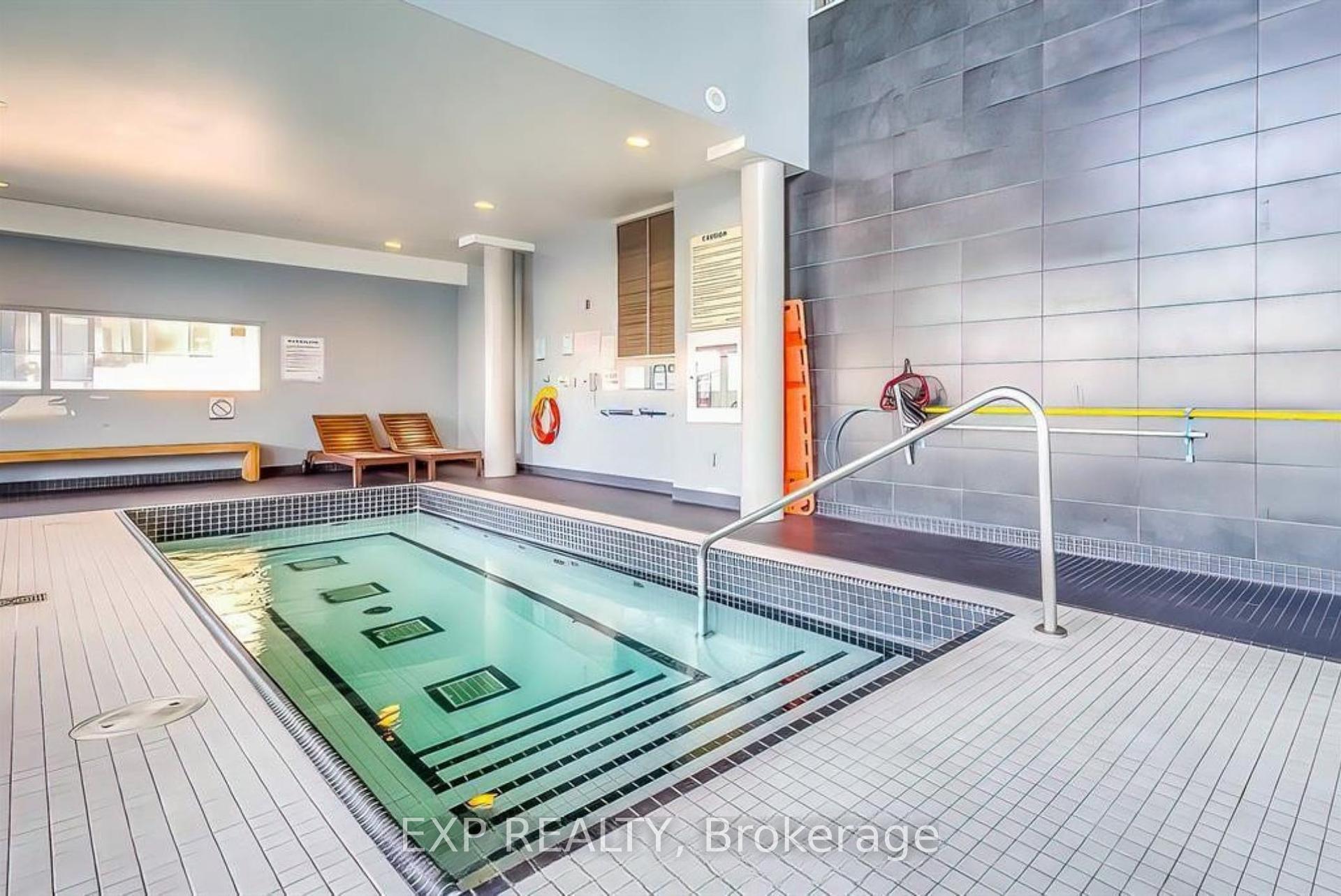 2 Bedrooms Condo at 4K Spadina, Toronto For sale