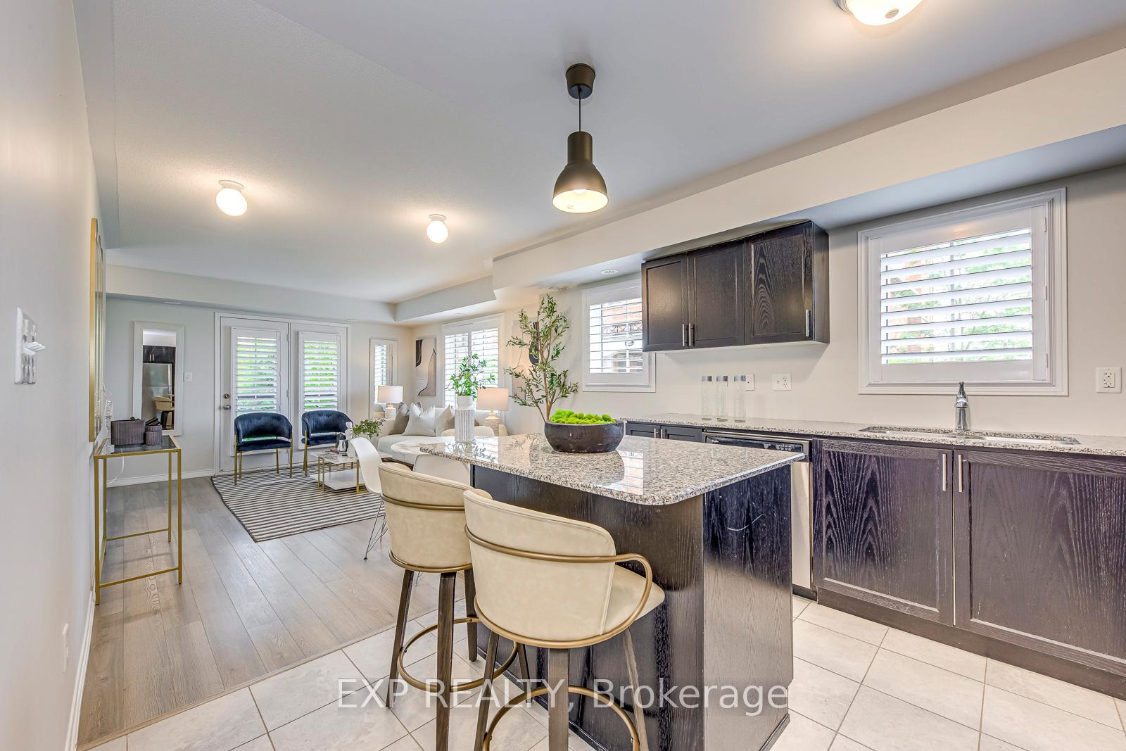 2 Bedrooms Condo at 2484 Post, Oakville For sale