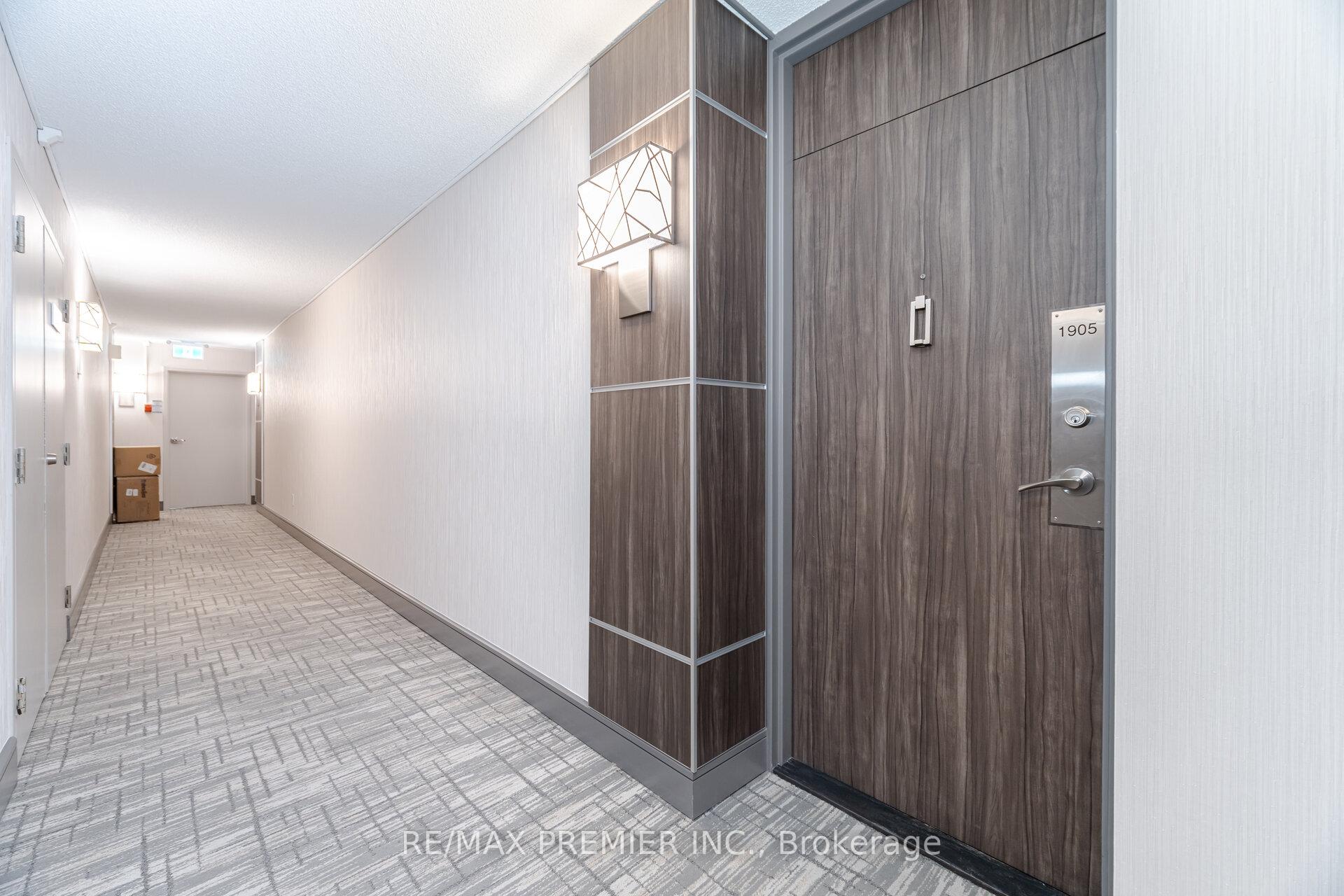 2 Bedrooms Condo at 270 Scarlett, Toronto For sale