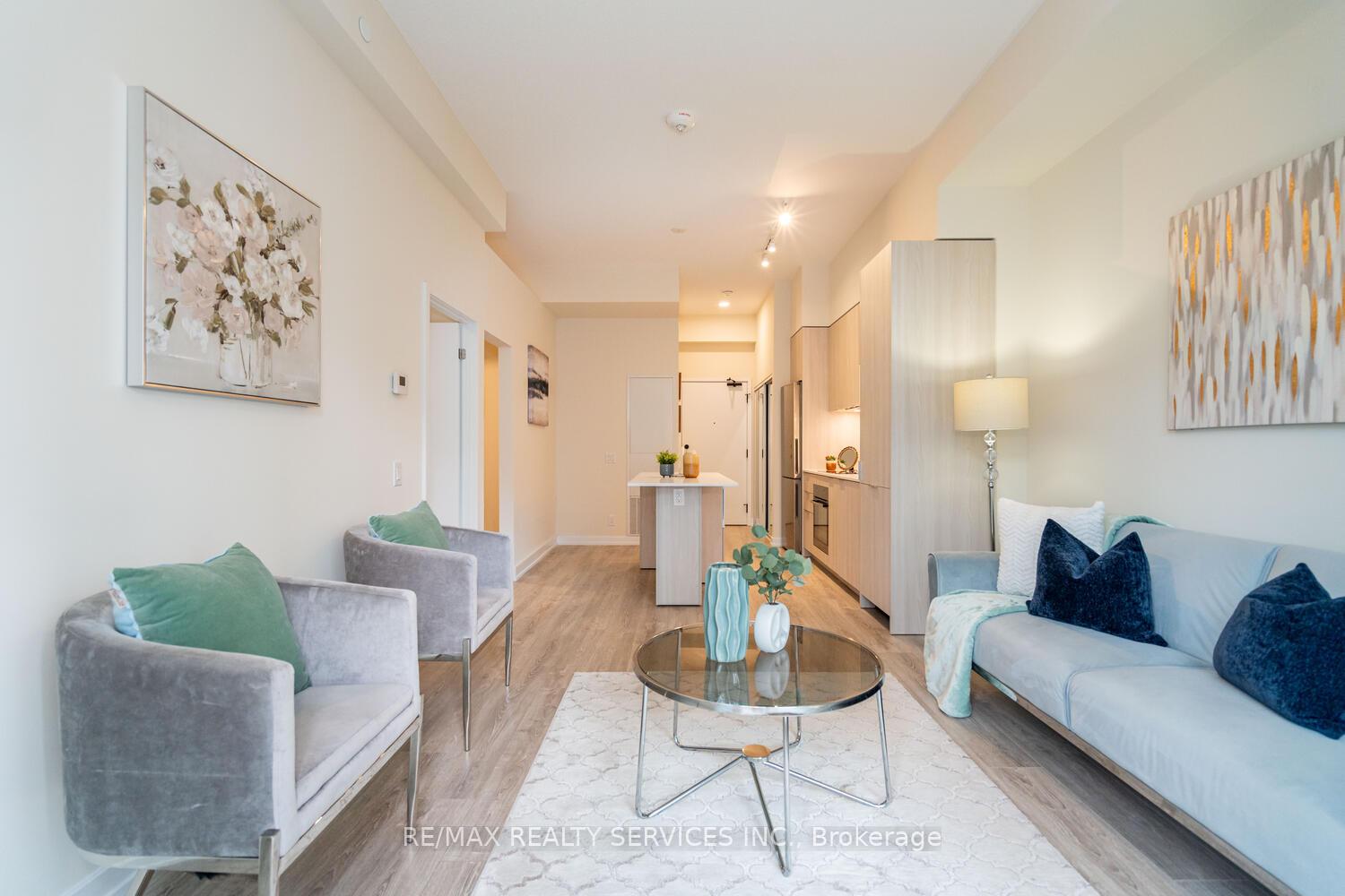 2 Bedrooms Condo at 20 Tubman, Toronto For sale