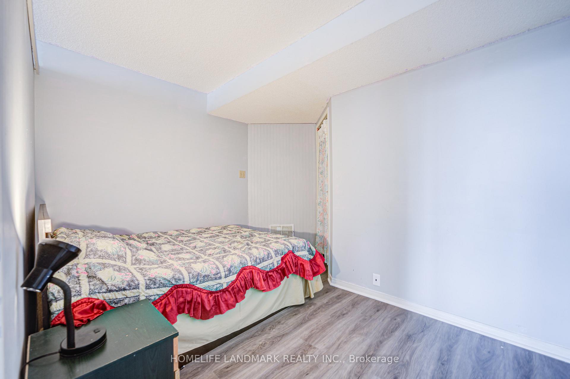 3 Bedrooms Condo at 4725 Sheppard, Toronto For sale