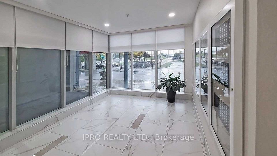 #1114 - 2550 Lawrence Avenue, Toronto, ON M1P 2R7
