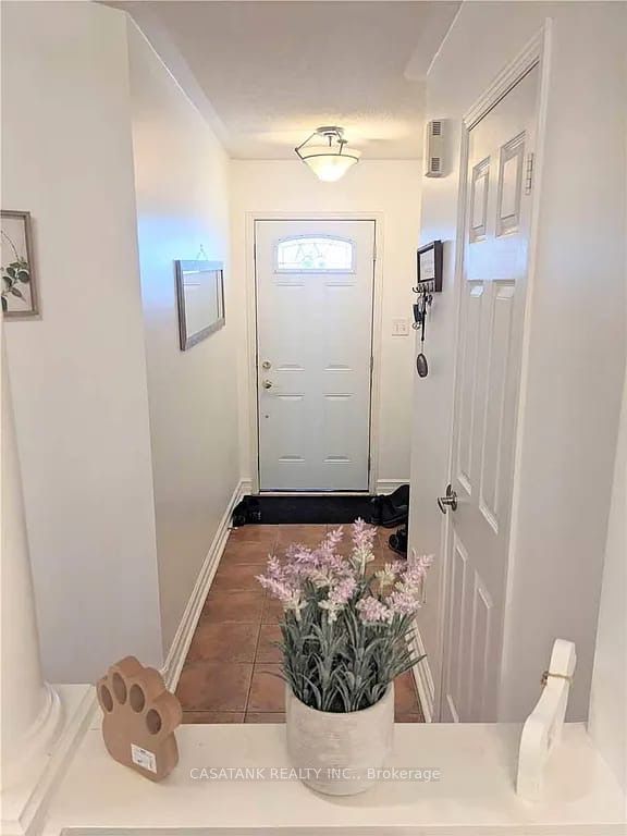 1206 Newell Street, Milton, ON L9T 5R4