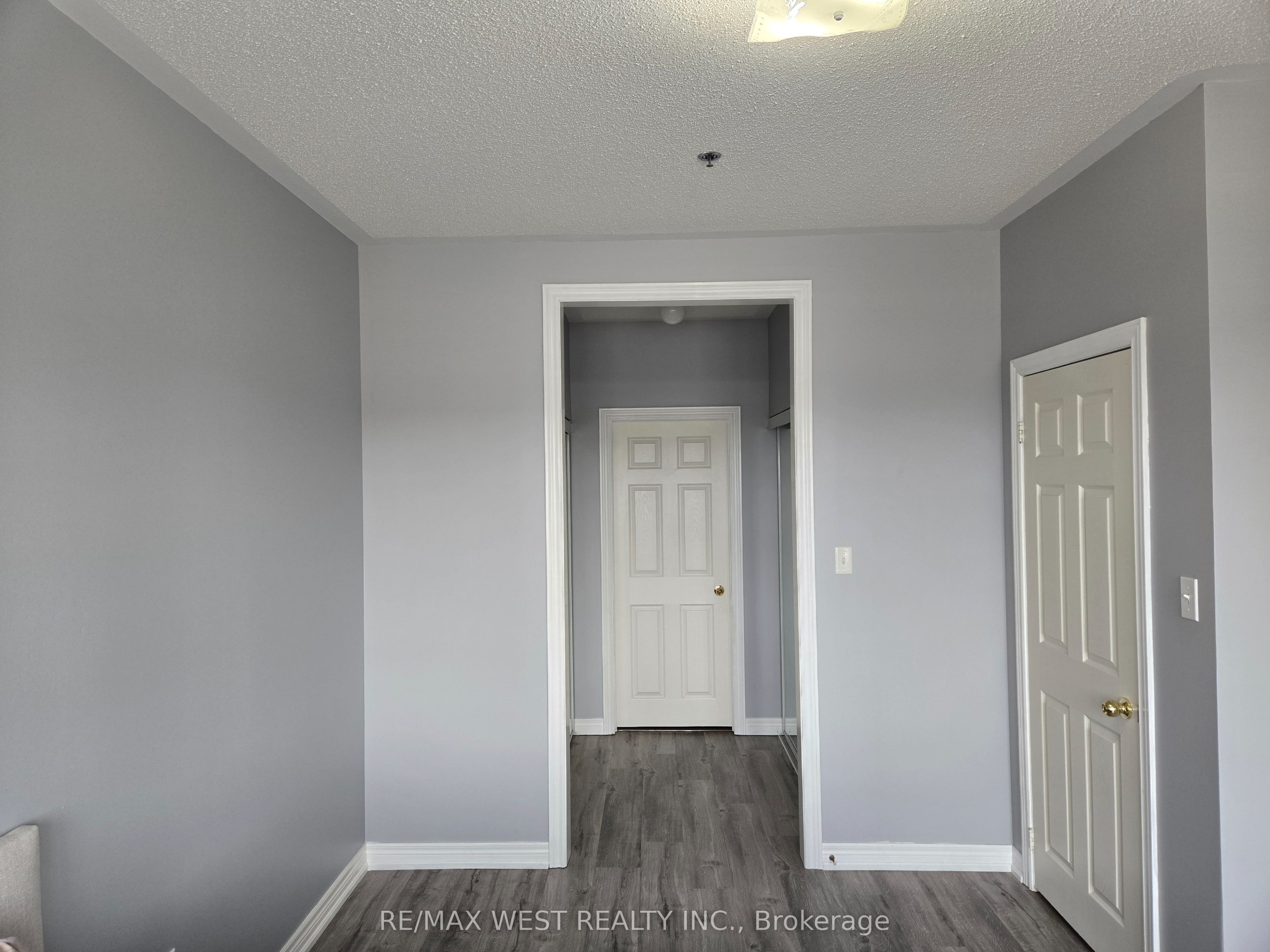 9441 Jane Street, #211