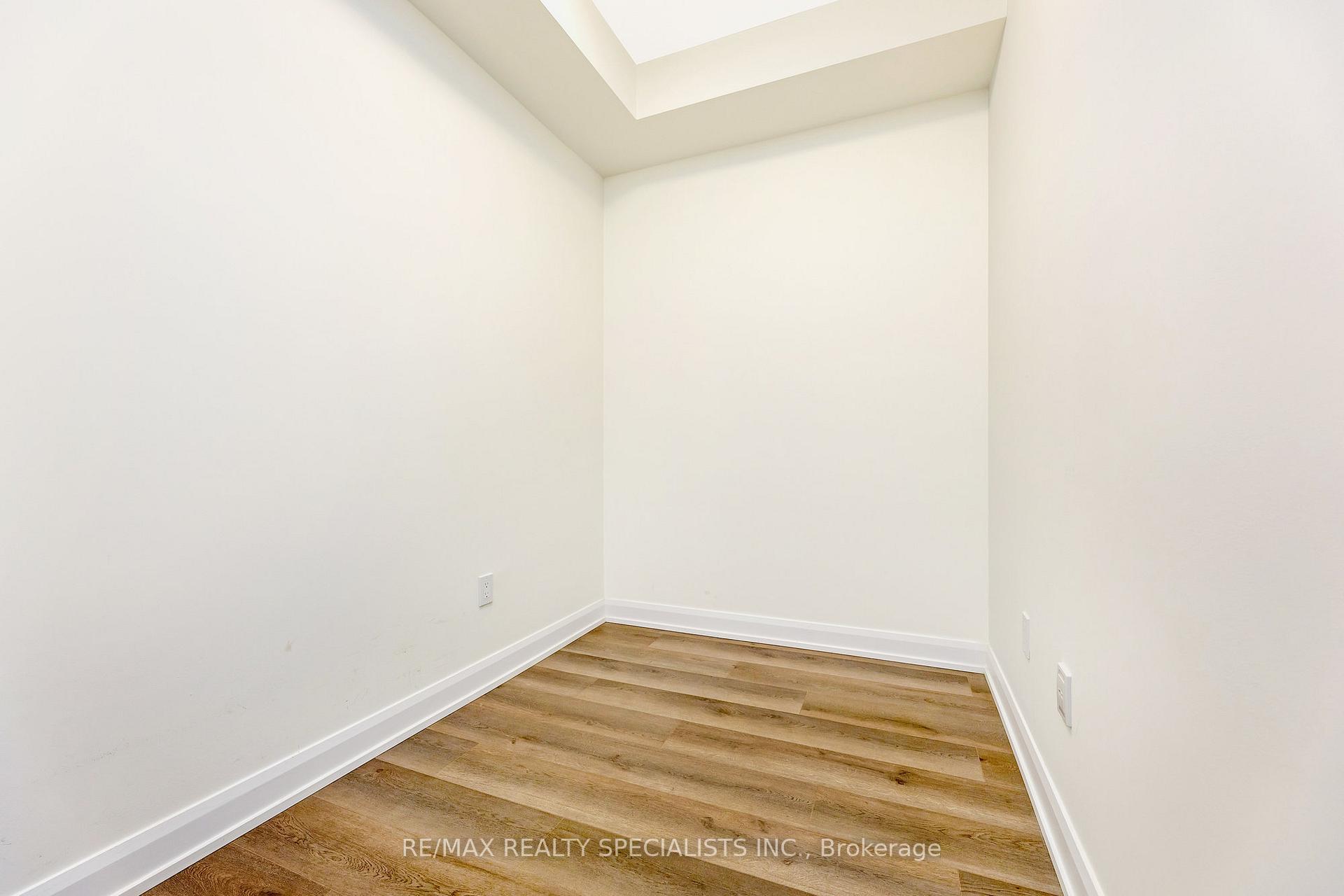 1 Bedroom Condo at 3228 William Coltson, Oakville For sale
