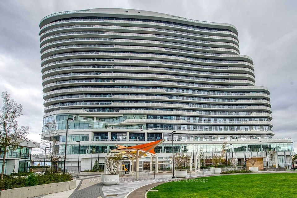 2520 Eglinton