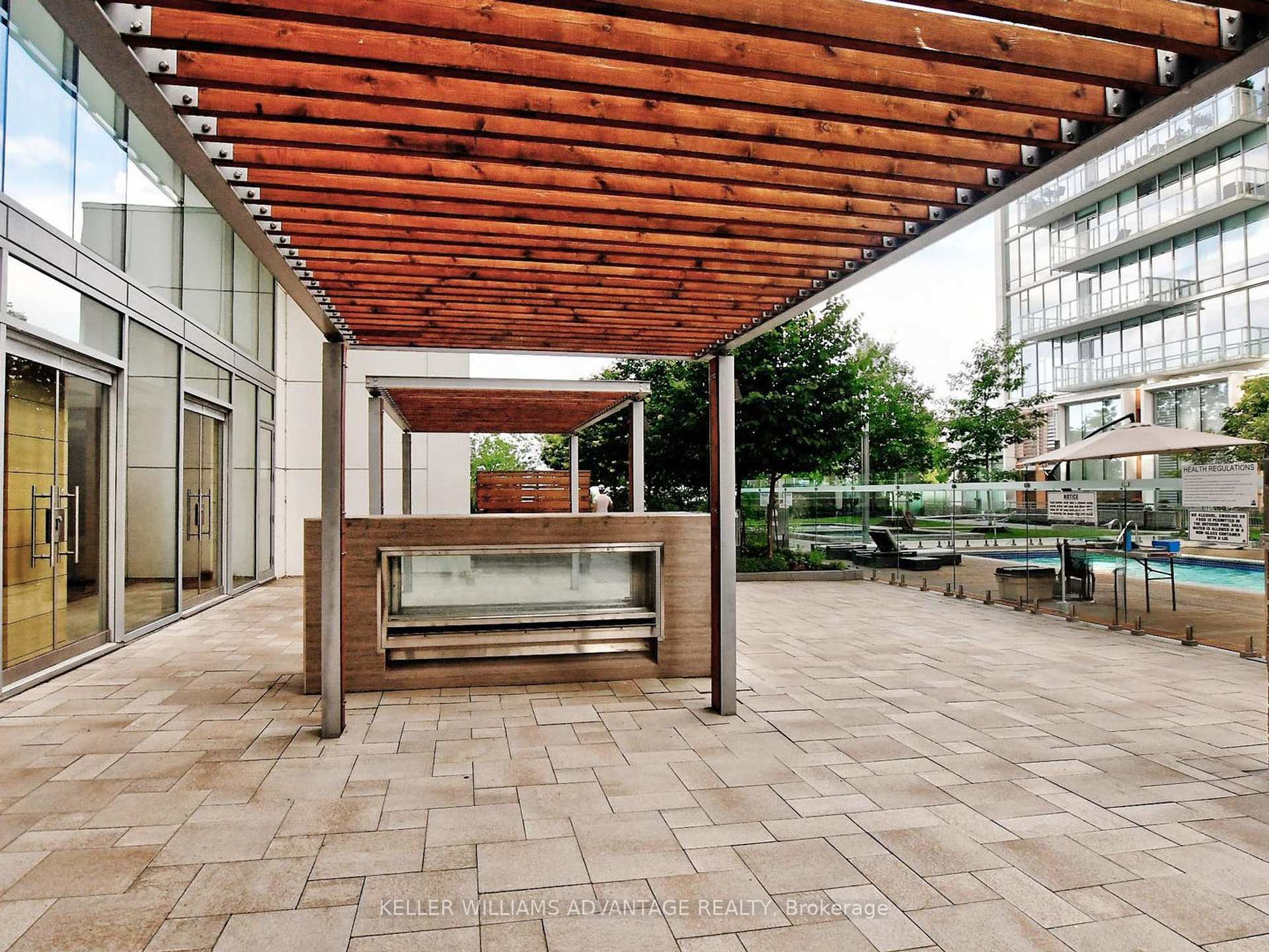2 Bedrooms Condo at 29 Queens, Toronto For sale
