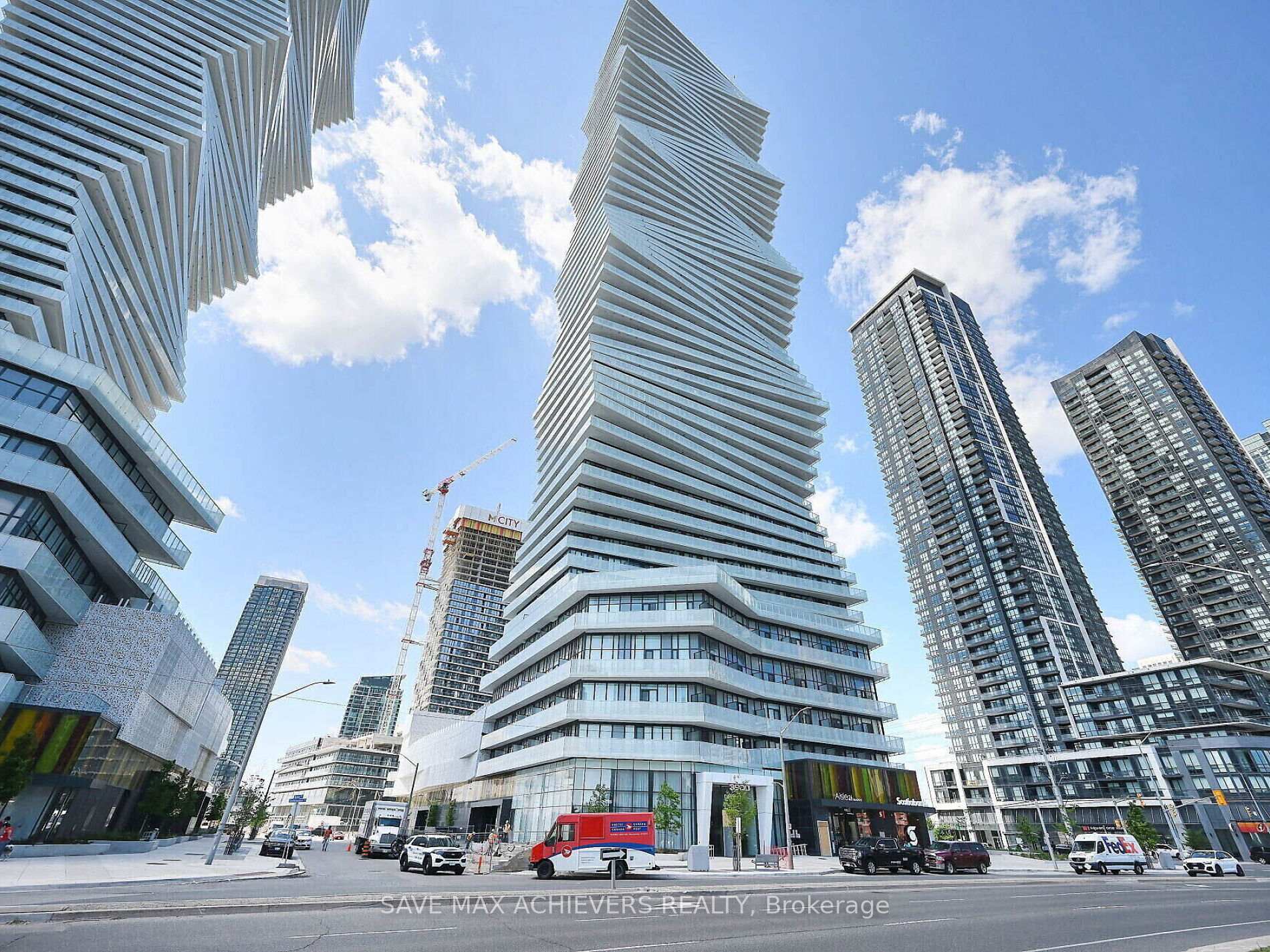1 Bedroom Condo at 3900 Confederation, Mississauga For sale