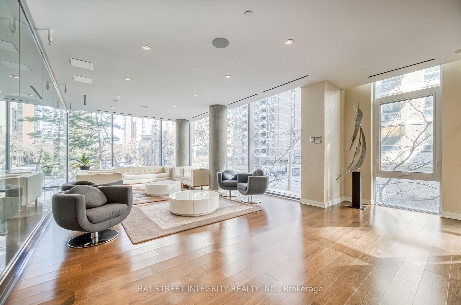 1 Bedroom Condo at 75 St Nicholas, Toronto For sale