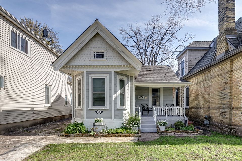821 Queens Avenue, London East, ON N5W 3H7