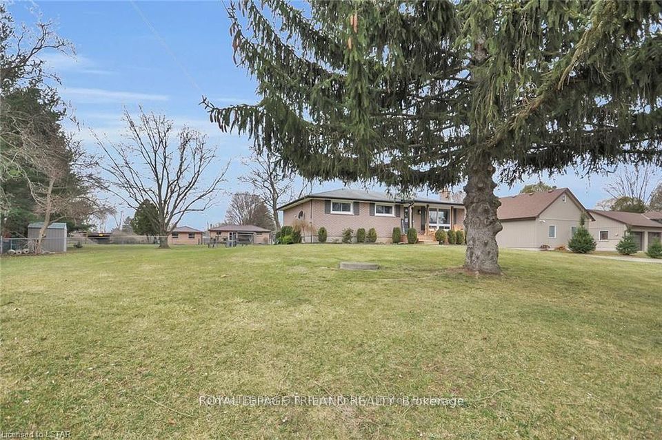 104 Simcoe Crescent