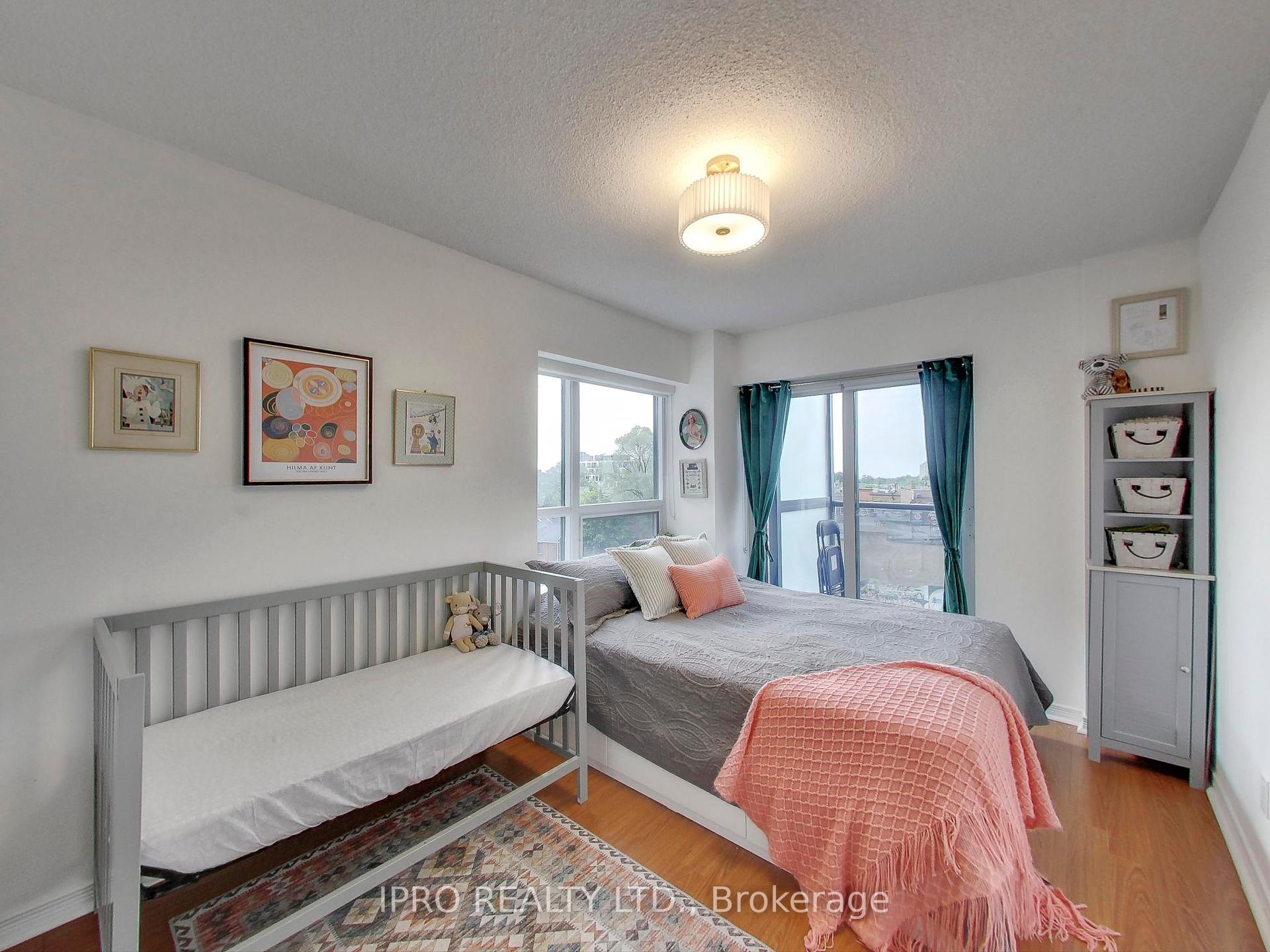 3 Bedrooms Condo at 60 Heintzman, Toronto For sale
