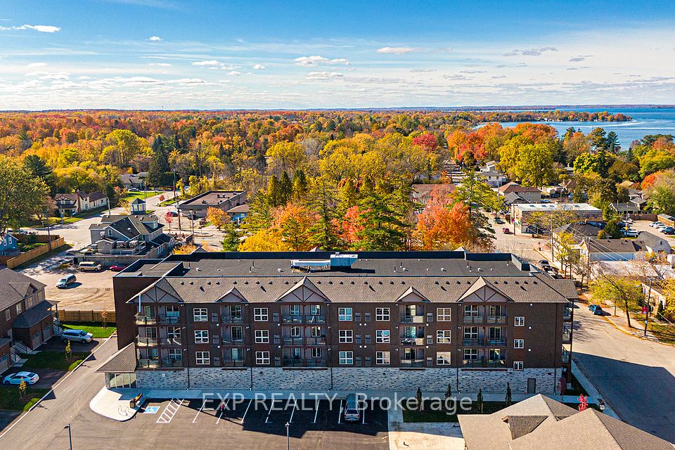 #407 - 110 Grew Boulevard, Georgina, ON L0E 1L0