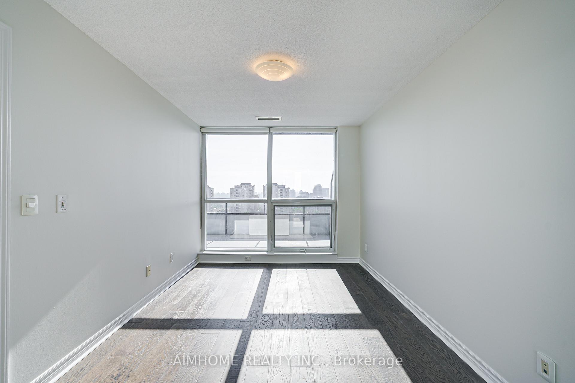 2 Bedrooms Condo at 2885 Bayview, Toronto For sale
