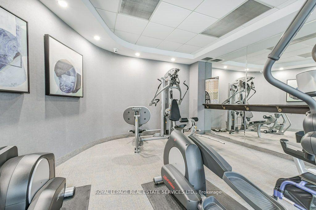 2 Bedrooms Condo at 10 Old York Mills, Toronto For sale