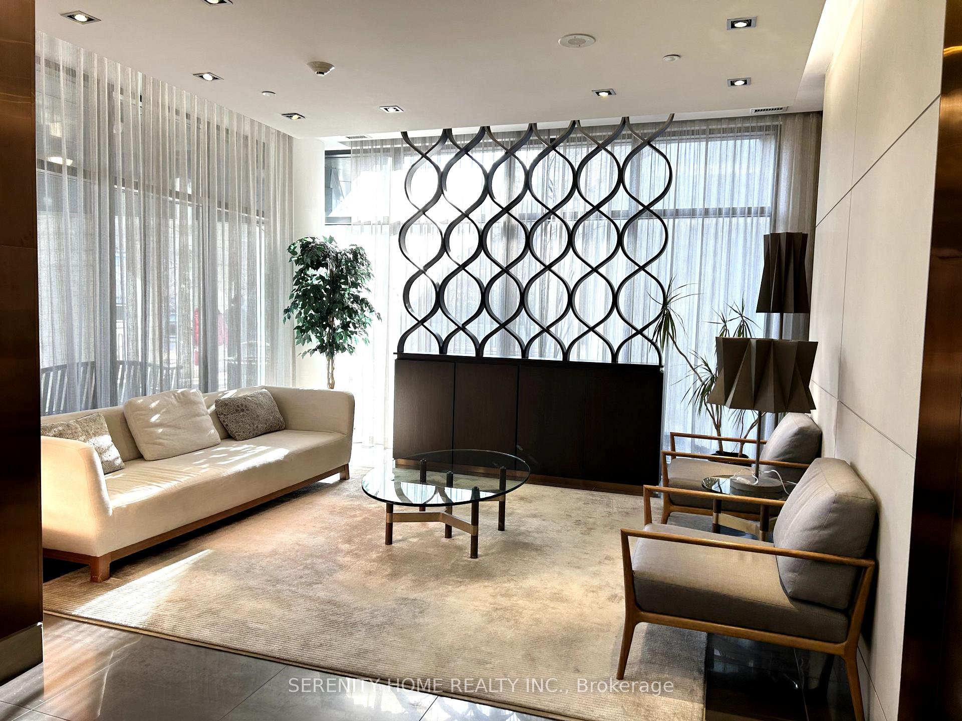 3 Bedrooms Condo at 85 The Donway,  Toronto For sale