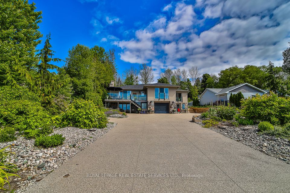 39 Goderich