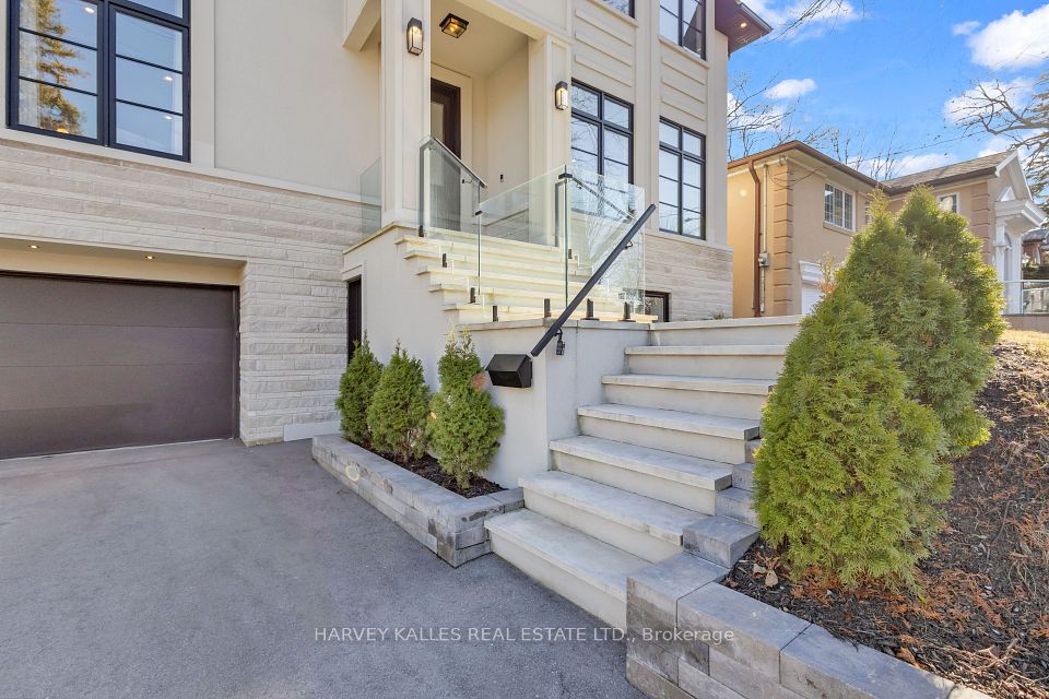 29 Leland Avenue