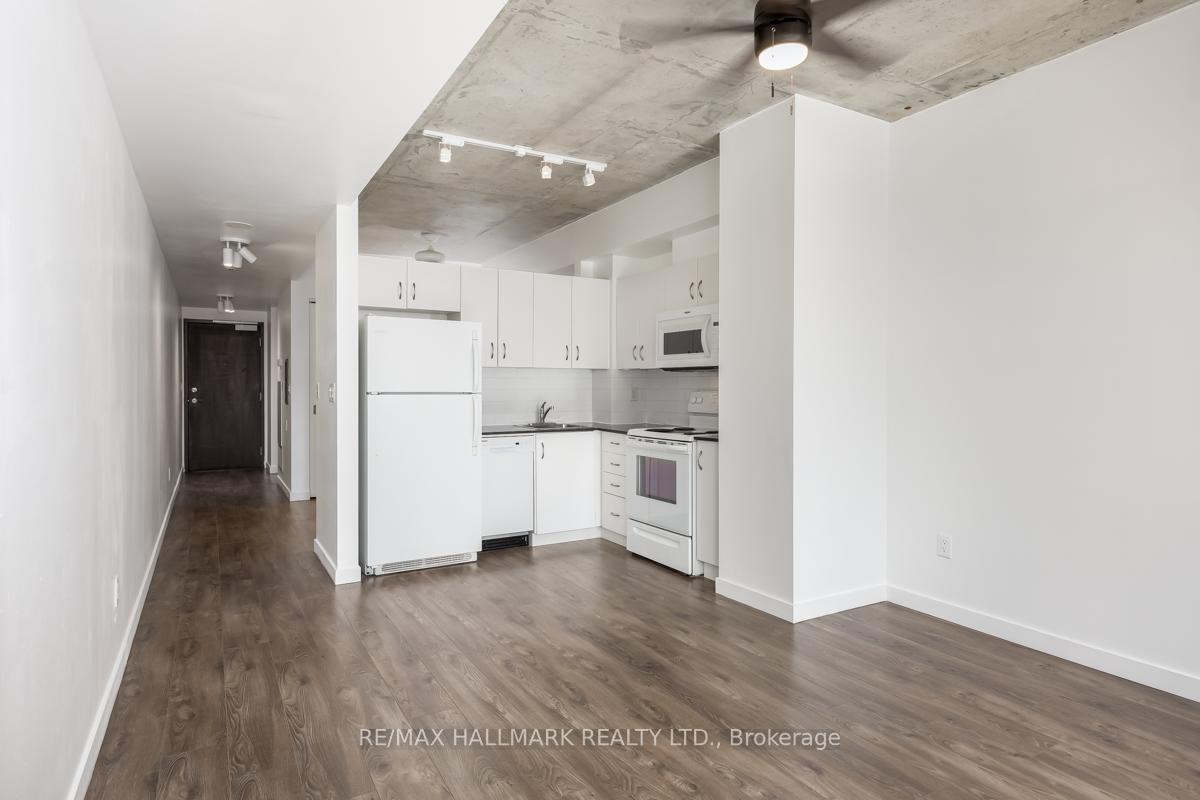 1 Bedroom Condo at 285 Mutual,  Toronto For sale