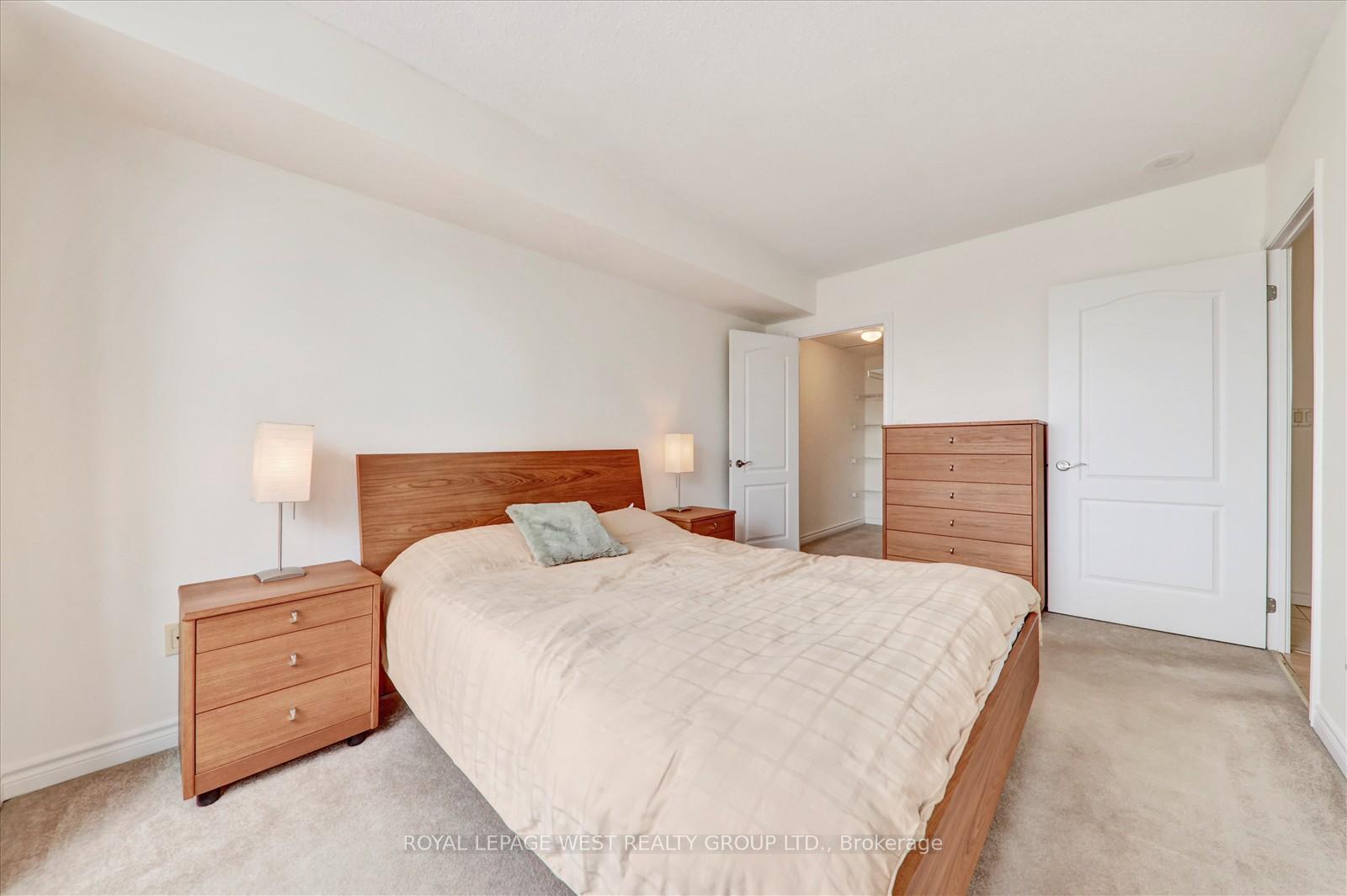 1 Bedroom Condo at 2088 Lawrence, Toronto For sale