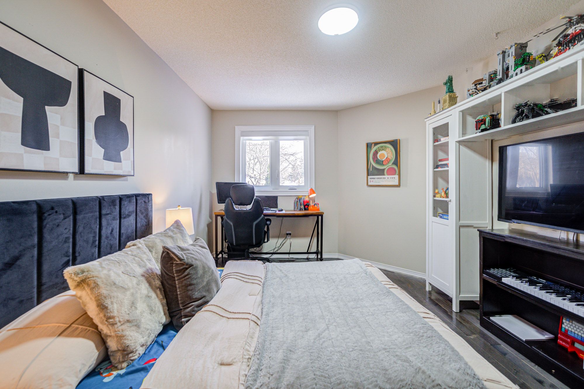 33 Rosemary Avenue