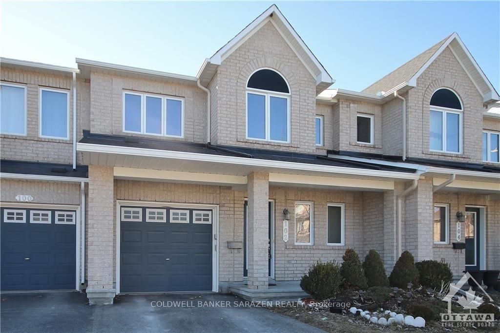 102 AKITA Walk, Barrhaven, ON K2J 3T8