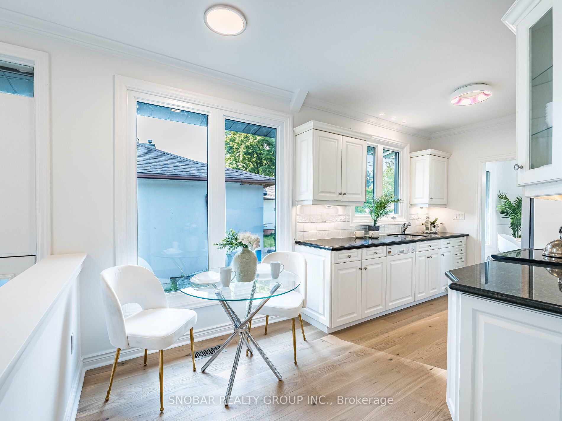 3208 Flynn Crescent
