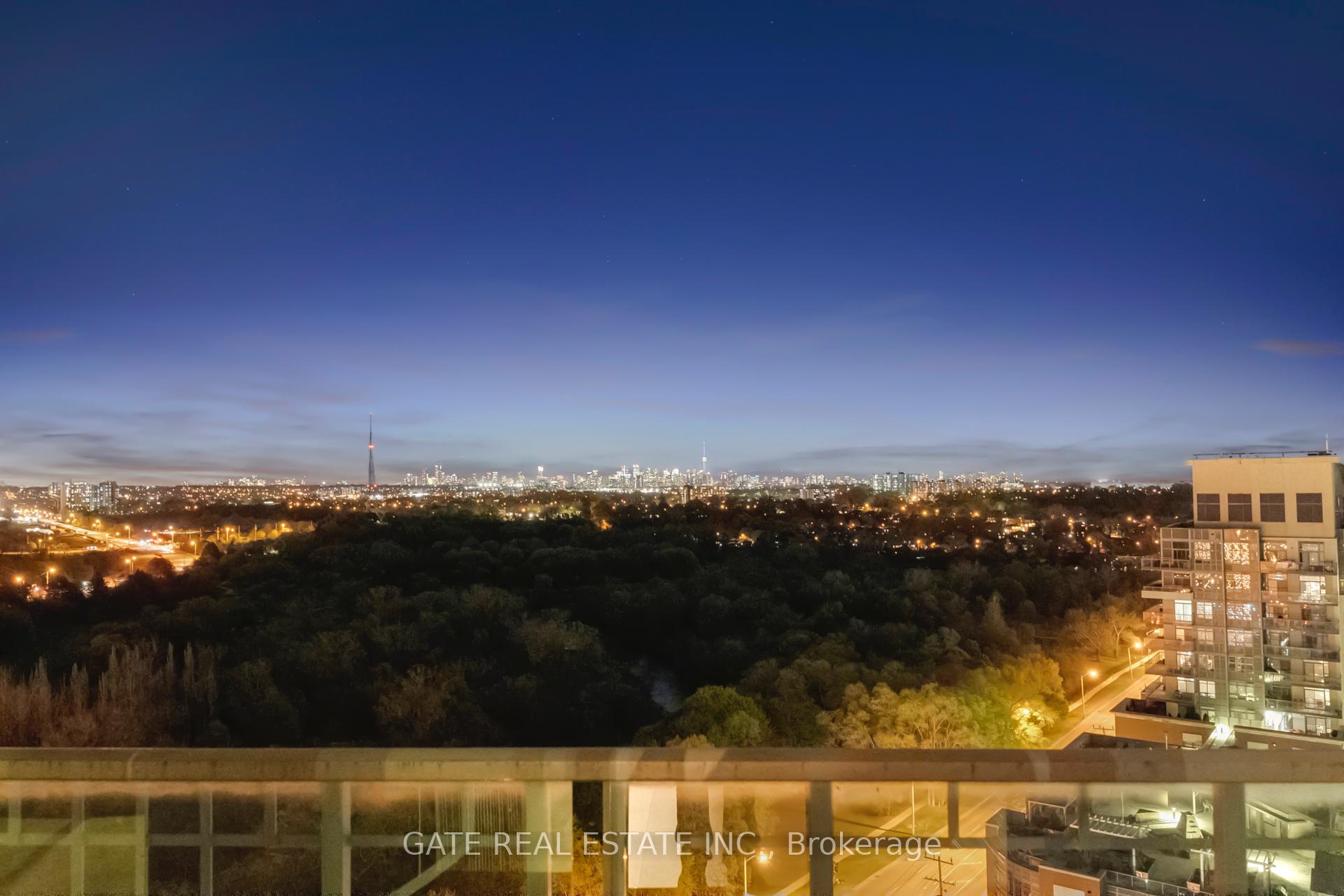 2 Bedrooms Condo at 38 Fontenay, Toronto For sale