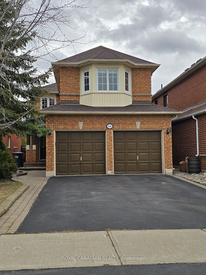 3940 Hazelridge