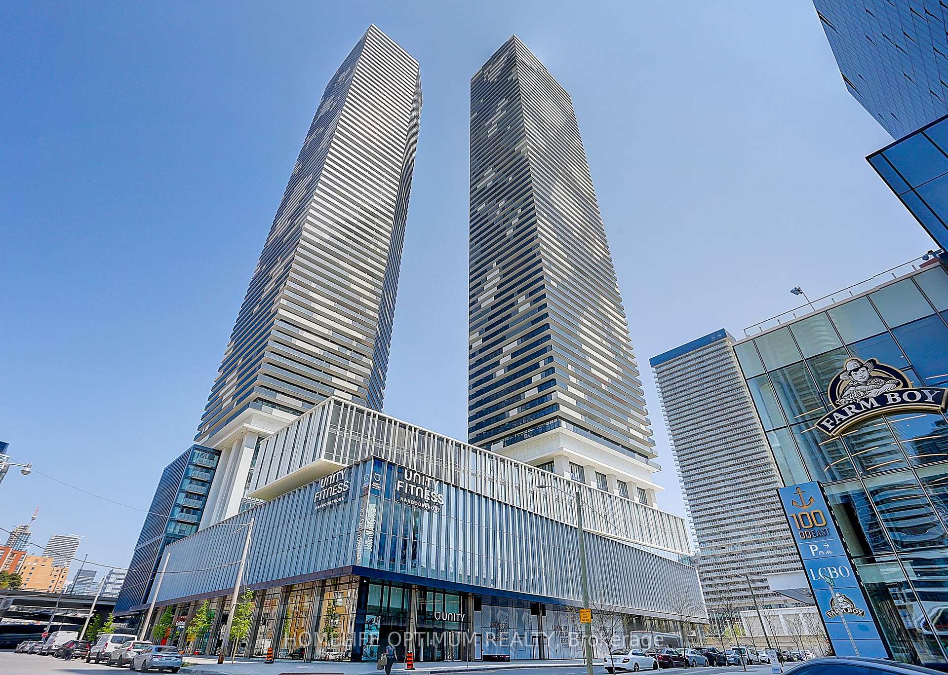 3 Bedrooms Condo at 55 Cooper, Toronto For sale