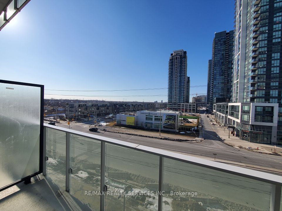 3900 Confederation Parkway