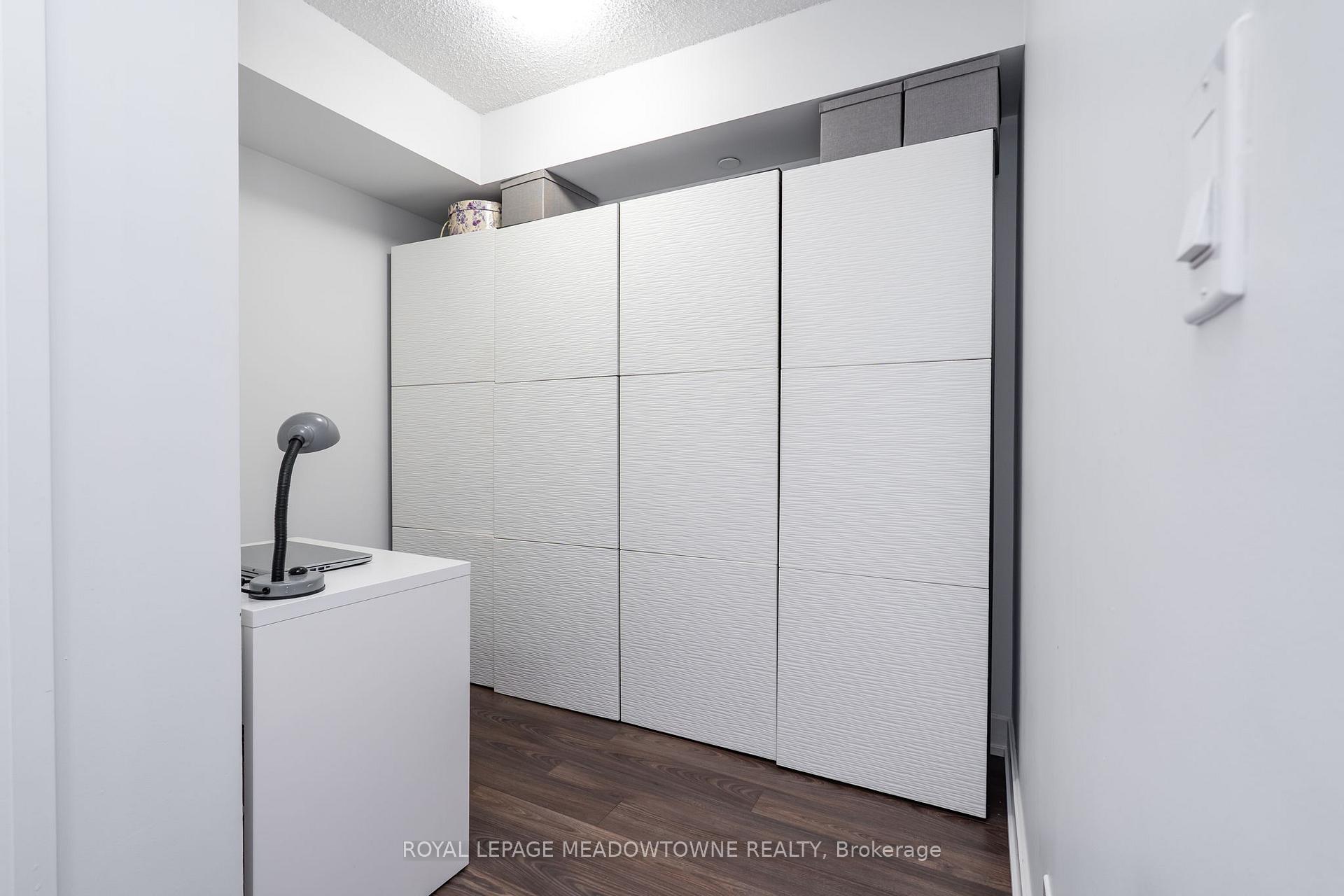 2 Bedrooms Condo at 2 Eva,  Toronto For sale