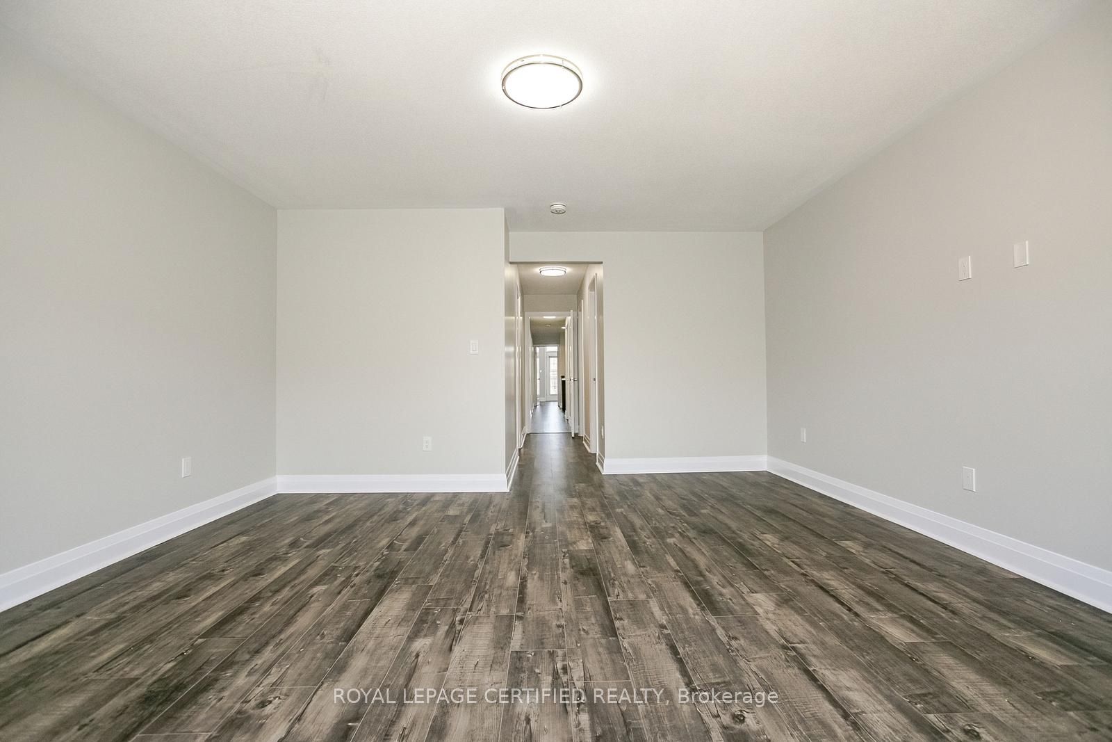 32 Dalbeattie Drive