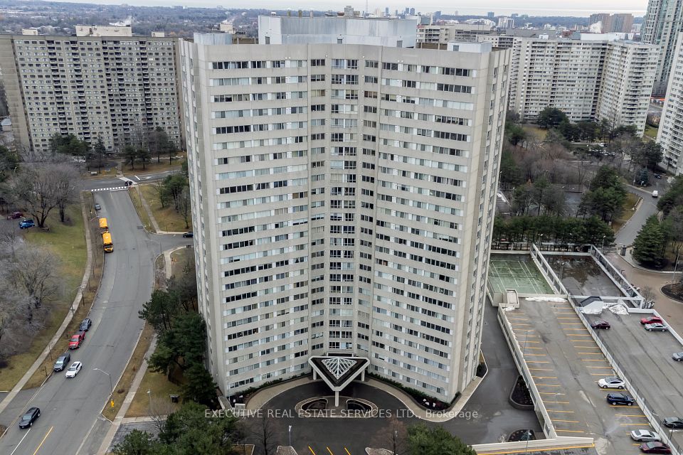 3700 Kaneff