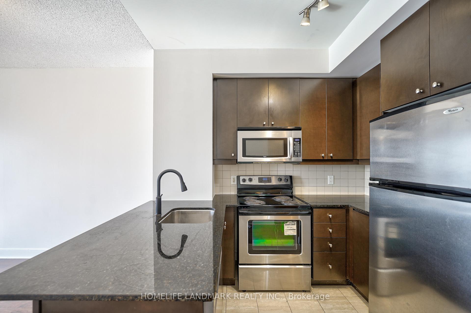 1 Bedroom Condo at 60 Absolute,  Mississauga For sale