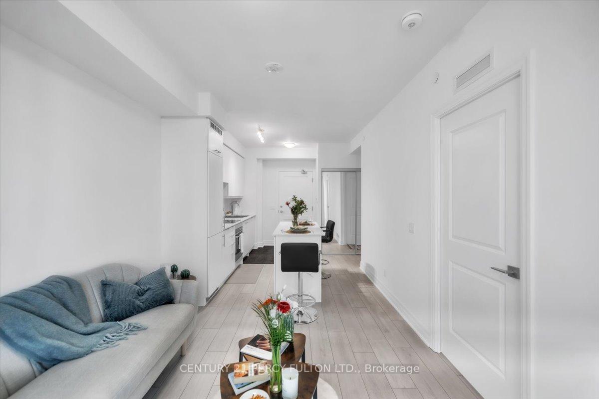 1 Bedroom Condo at 30 Elm, Mississauga For sale