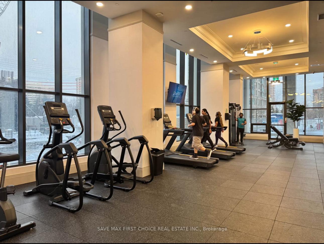 1 Bedroom Condo at 30 Elm,  Mississauga For sale