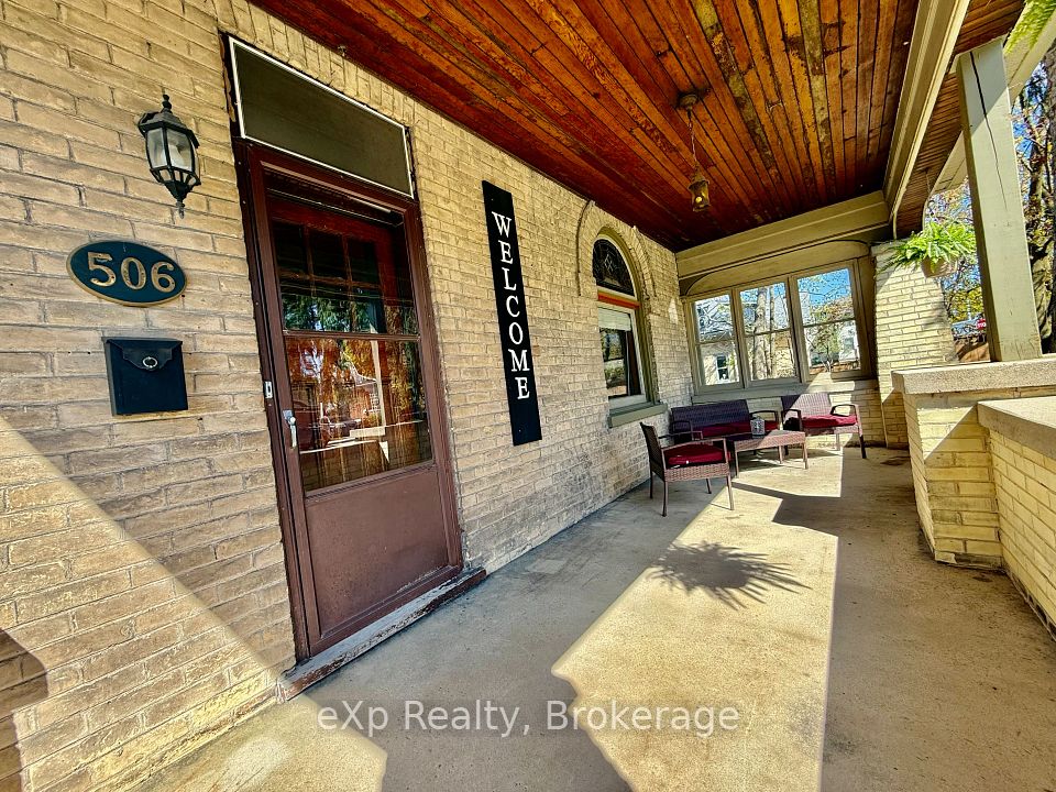 506 9TH Avenue, Hanover, ON N4N 2M3