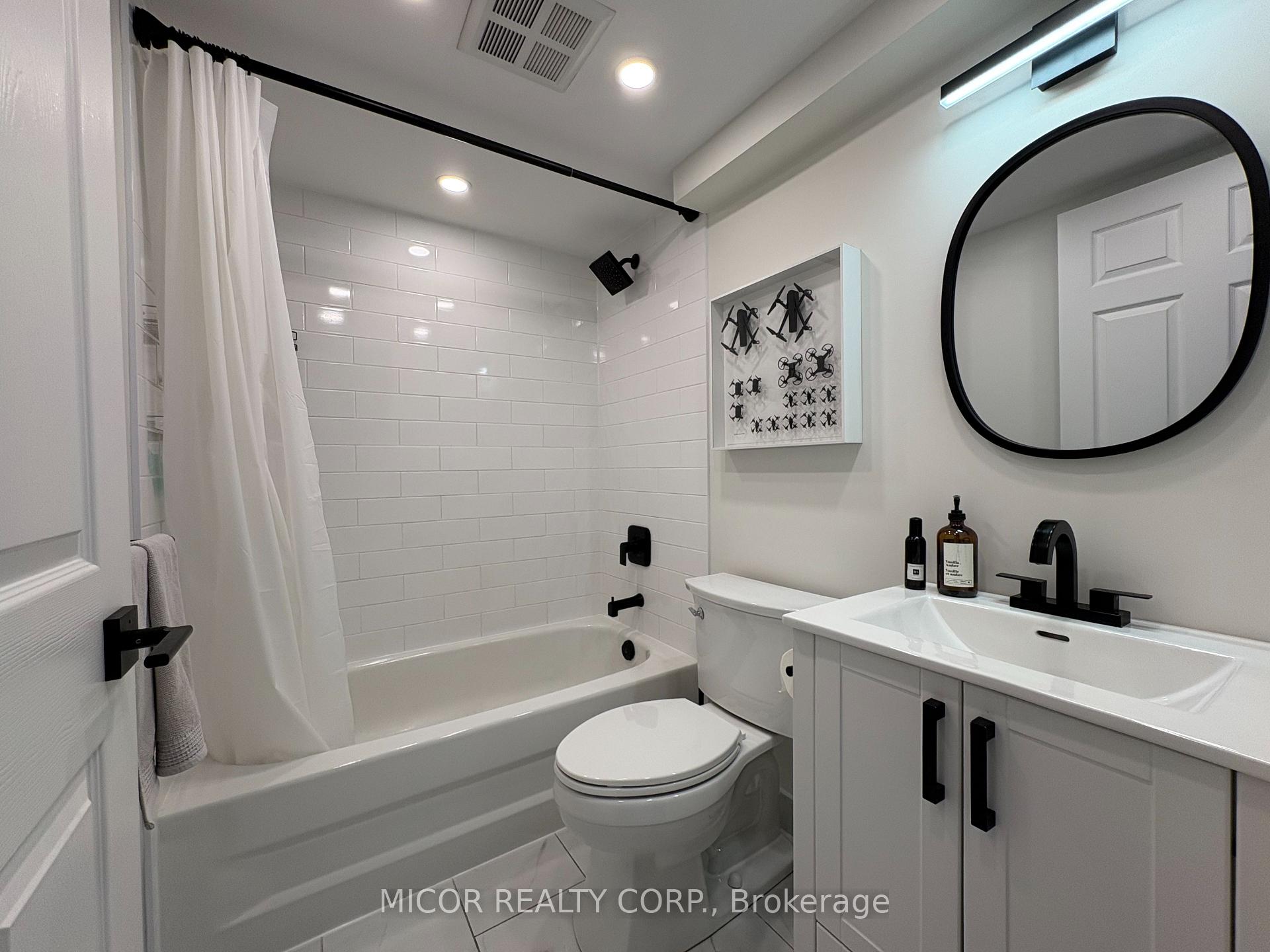 1 Bedroom Condo at 190 Manitoba,  Toronto For sale