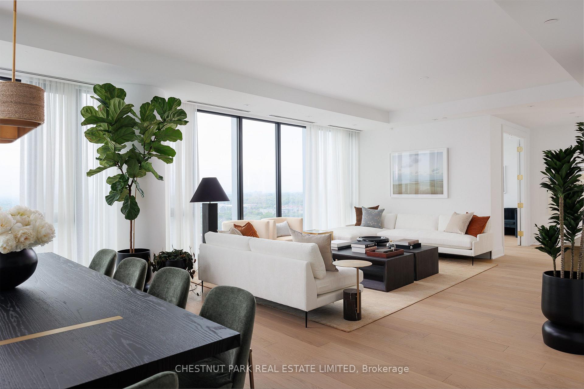 4 Bedrooms Condo at 200 Cumberland,  Toronto For sale