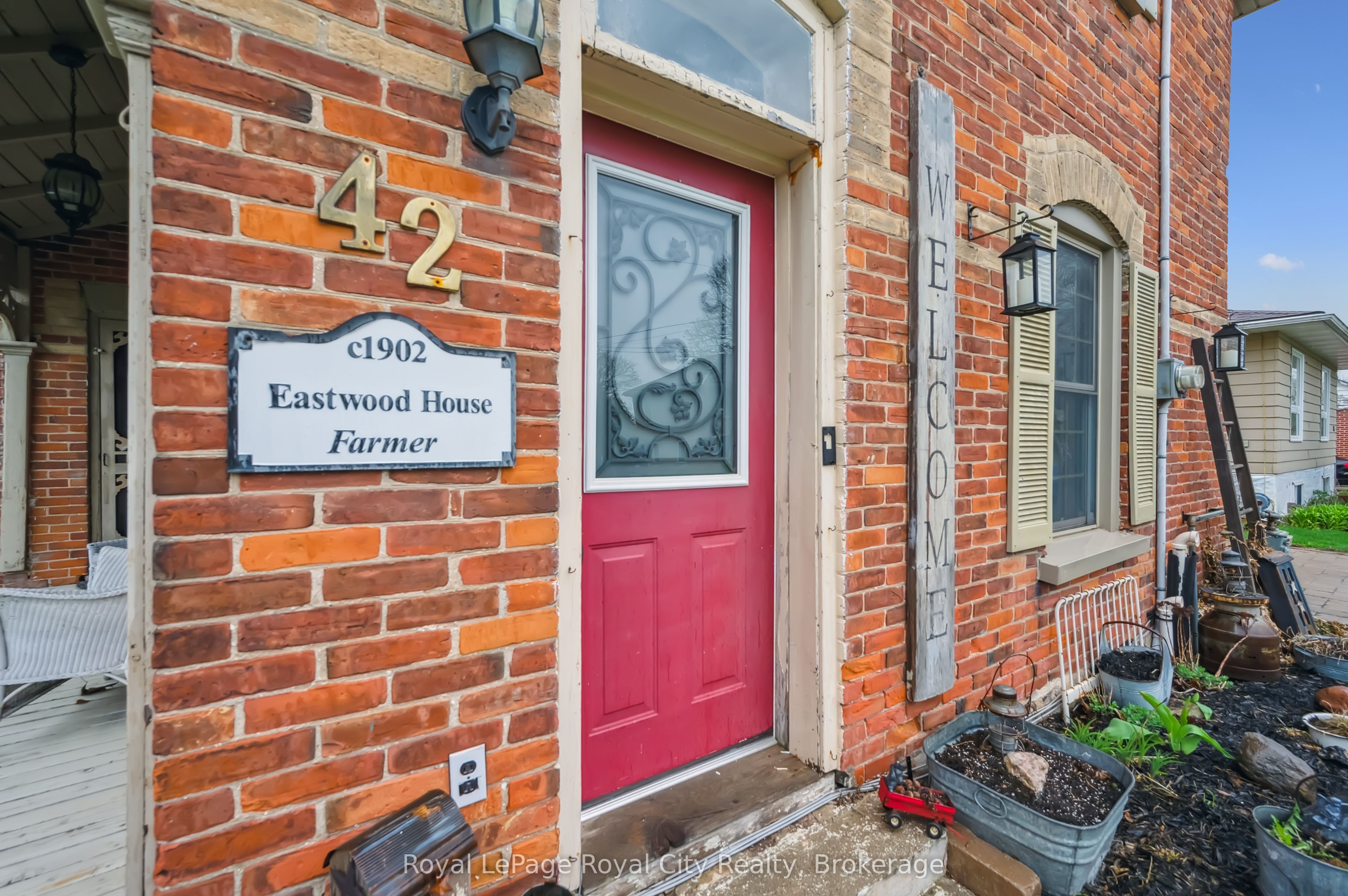 42 Bielby Street, East Luther Grand Valley, ON L9W 5N3
