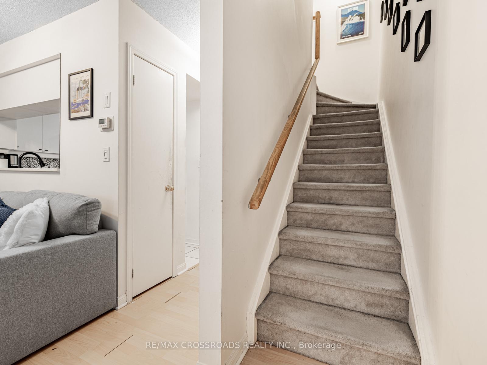2 Bedrooms Condo at 5 Everson, Toronto For sale