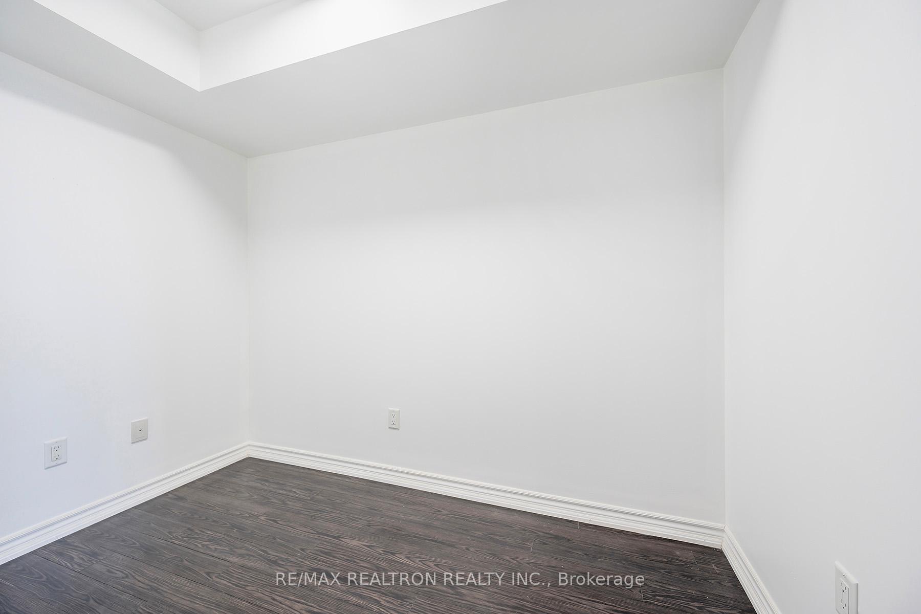 2 Bedrooms Condo at 386 Yonge,  Toronto For sale